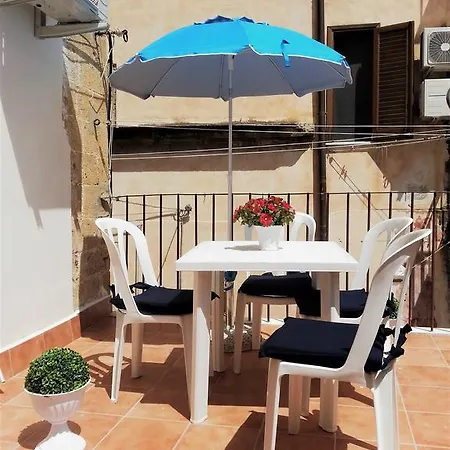 Lägenhet La Bifora Sciacca